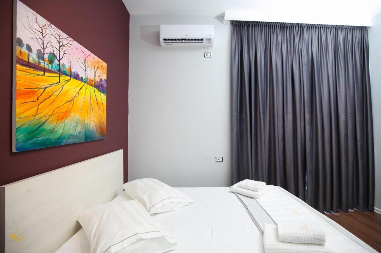 The Hart Hotell Vlorë Exteriör bild