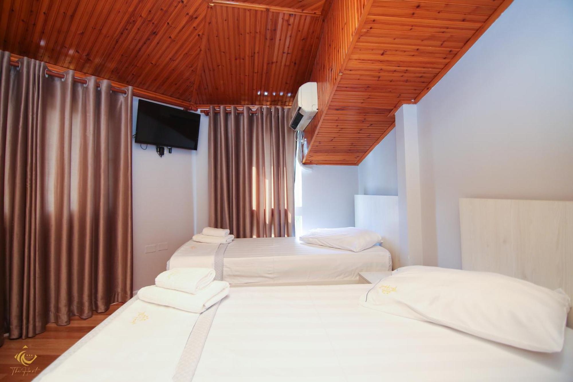 The Hart Hotell Vlorë Exteriör bild