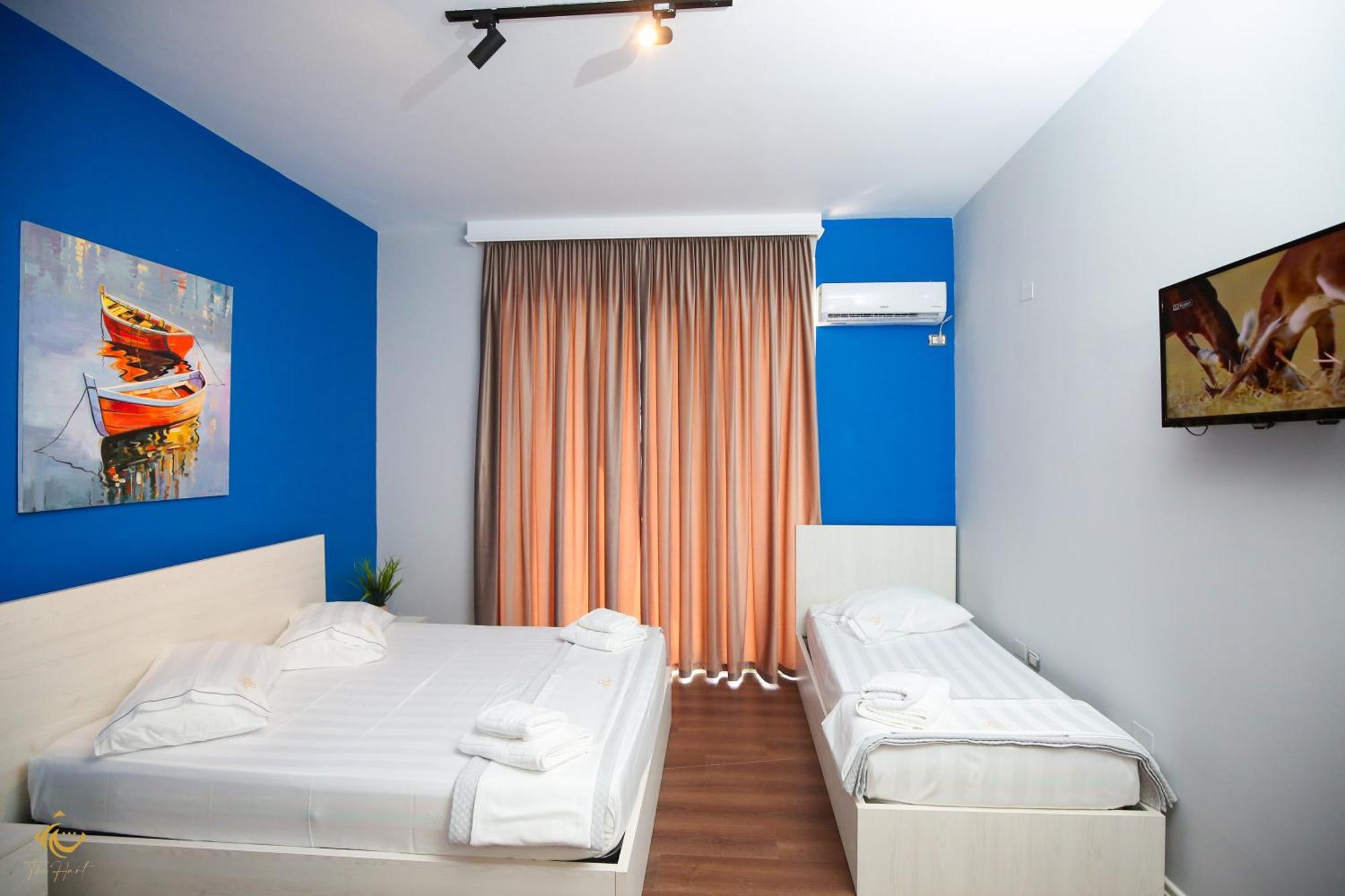 The Hart Hotell Vlorë Exteriör bild