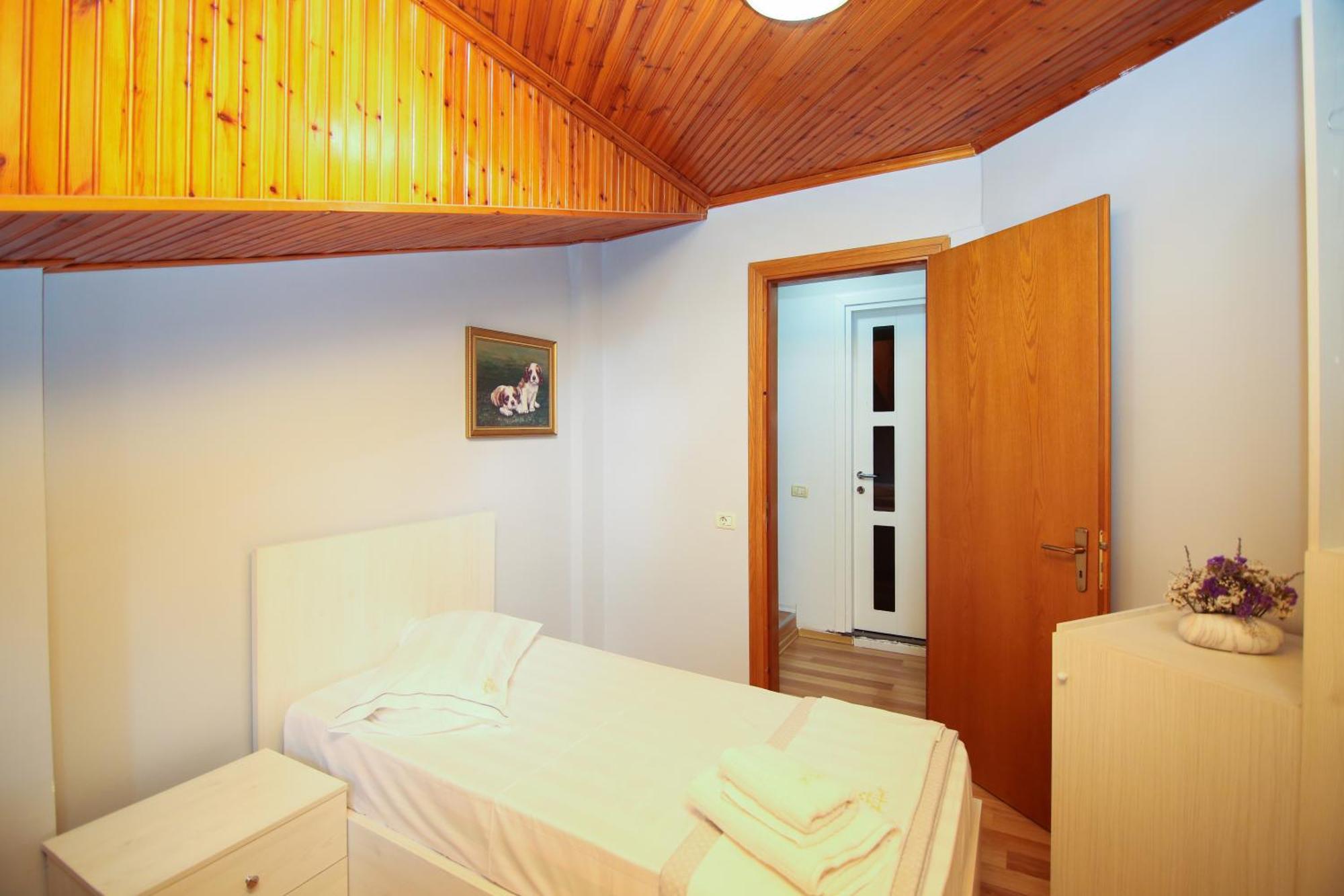 The Hart Hotell Vlorë Exteriör bild